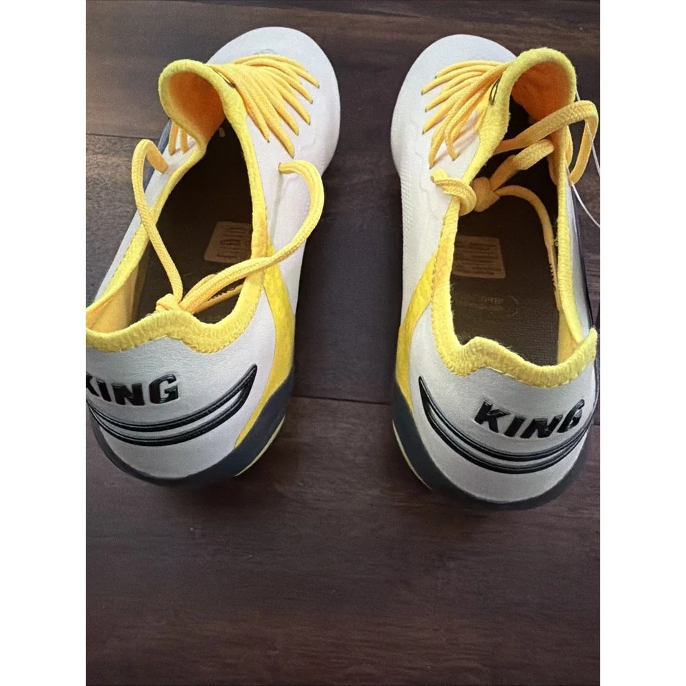New Puma Womens King Ultimate FG AG Soccer Cleats Size 7 Yellow